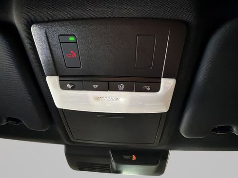 Used 2023 Mitsubishi Outlander SE Black Edition AWD/4WD image 18