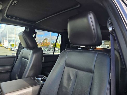 Used 2013 Ford Expedition Limited image 23