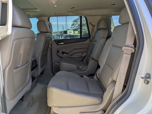 Used 2015 GMC Yukon SLT w/ HD Trailering Package image 16