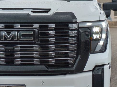 Used 2025 GMC Sierra 2500 Denali Ultimate AWD/4WD image 50