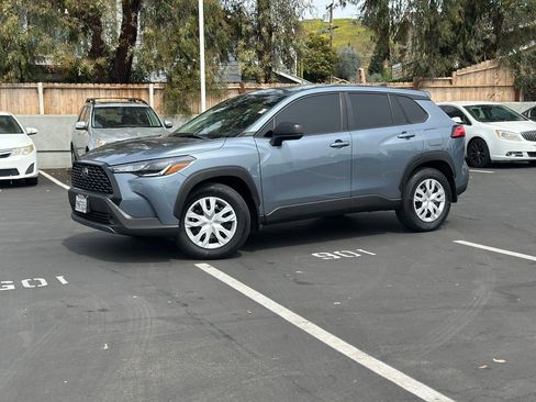 Used 2024 Toyota Corolla Cross L image 1