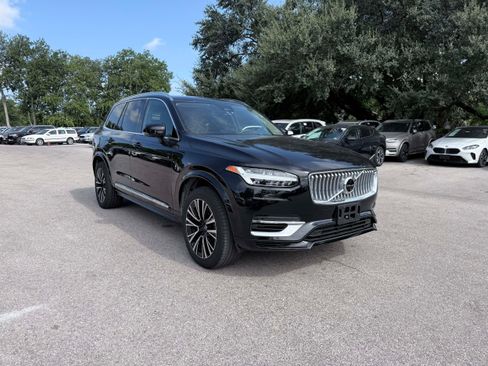 Certified 2023 Volvo XC90 T8 Plus AWD/4WD image 8