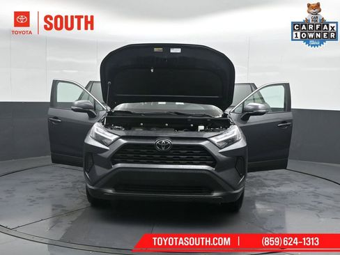 Used 2025 Toyota RAV4 XLE AWD/4WD image 56