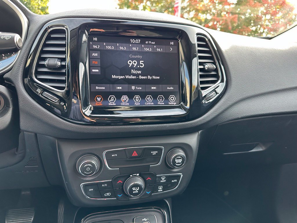 Used 2019 Jeep Compass Limited AWD/4WD image 15