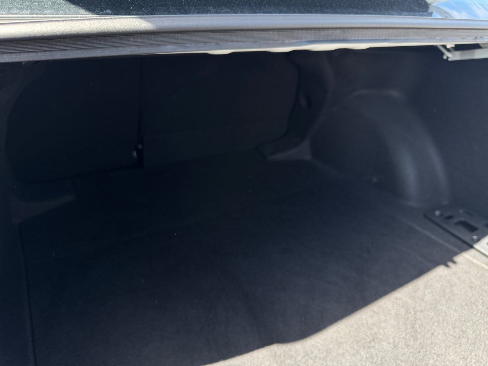 Used 2025 Toyota Corolla LE FWD image 20