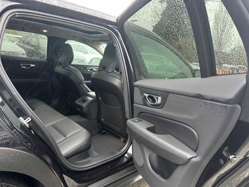 Certified 2025 Volvo V60 B5 Cross Country Plus image 13