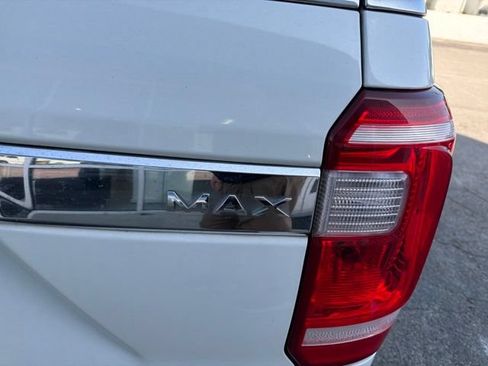 Used 2020 Ford Expedition Max XLT w/ Equipment Group 202A AWD/4WD image 22