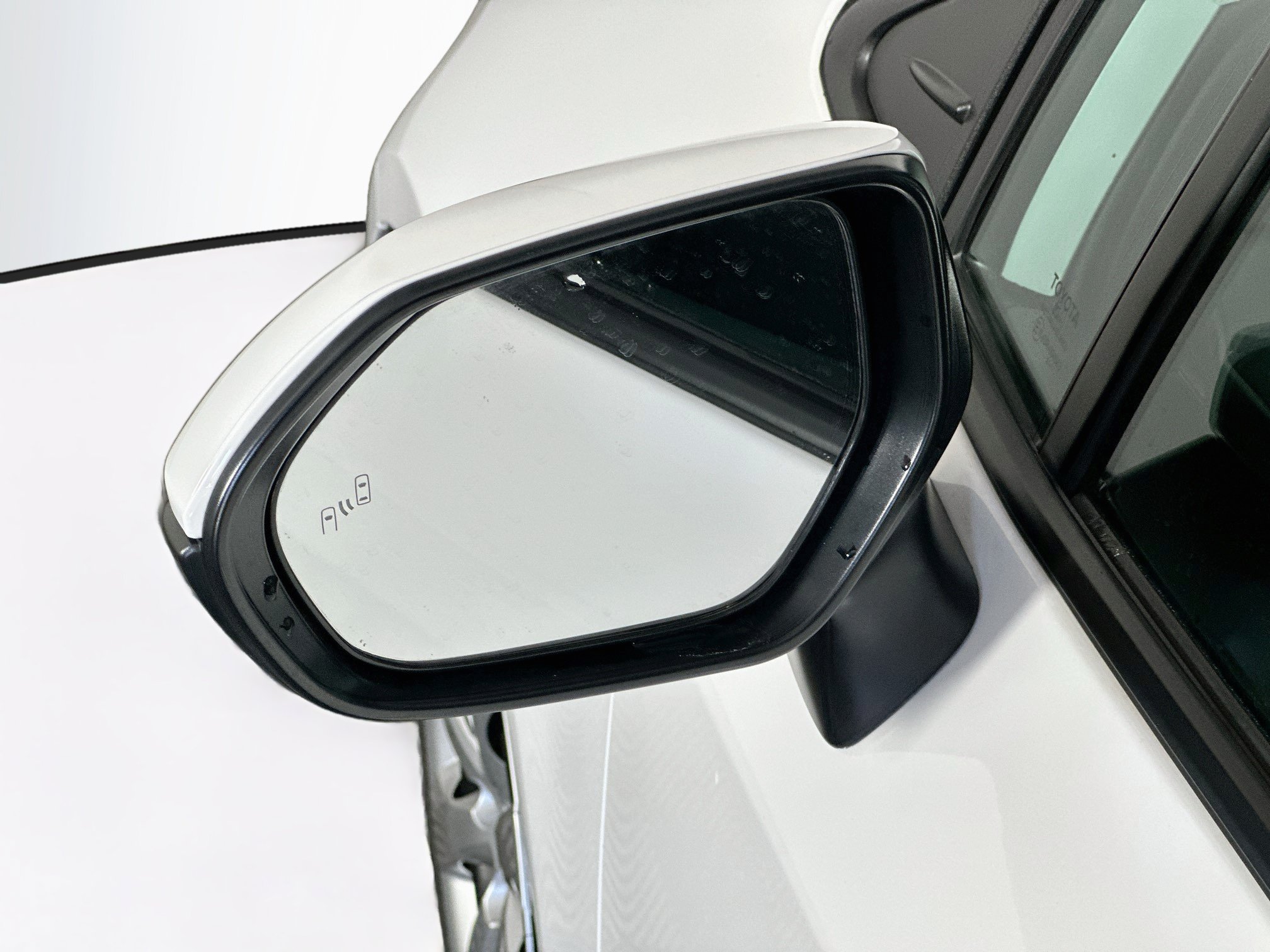 Used 2026 Toyota Corolla LE FWD image 16