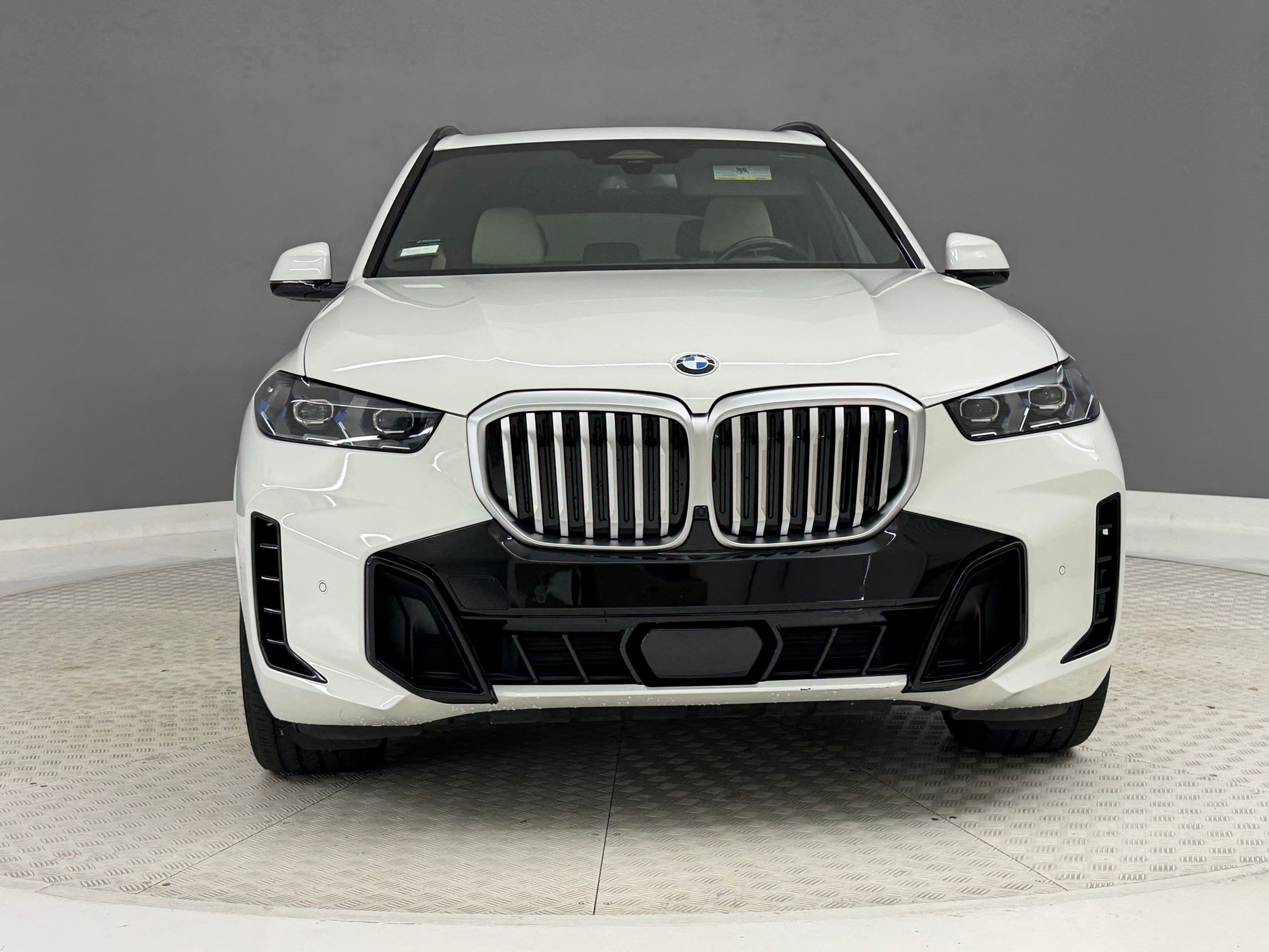 Certified 2024 BMW X5 xDrive40i w/ Executive Package AWD/4WD image 6