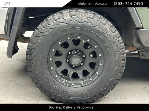 Used 2014 Toyota FJ Cruiser 4WD image 35