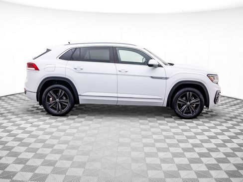 Used 2022 Volkswagen Atlas Cross Sport SEL R-Line AWD/4WD image 8