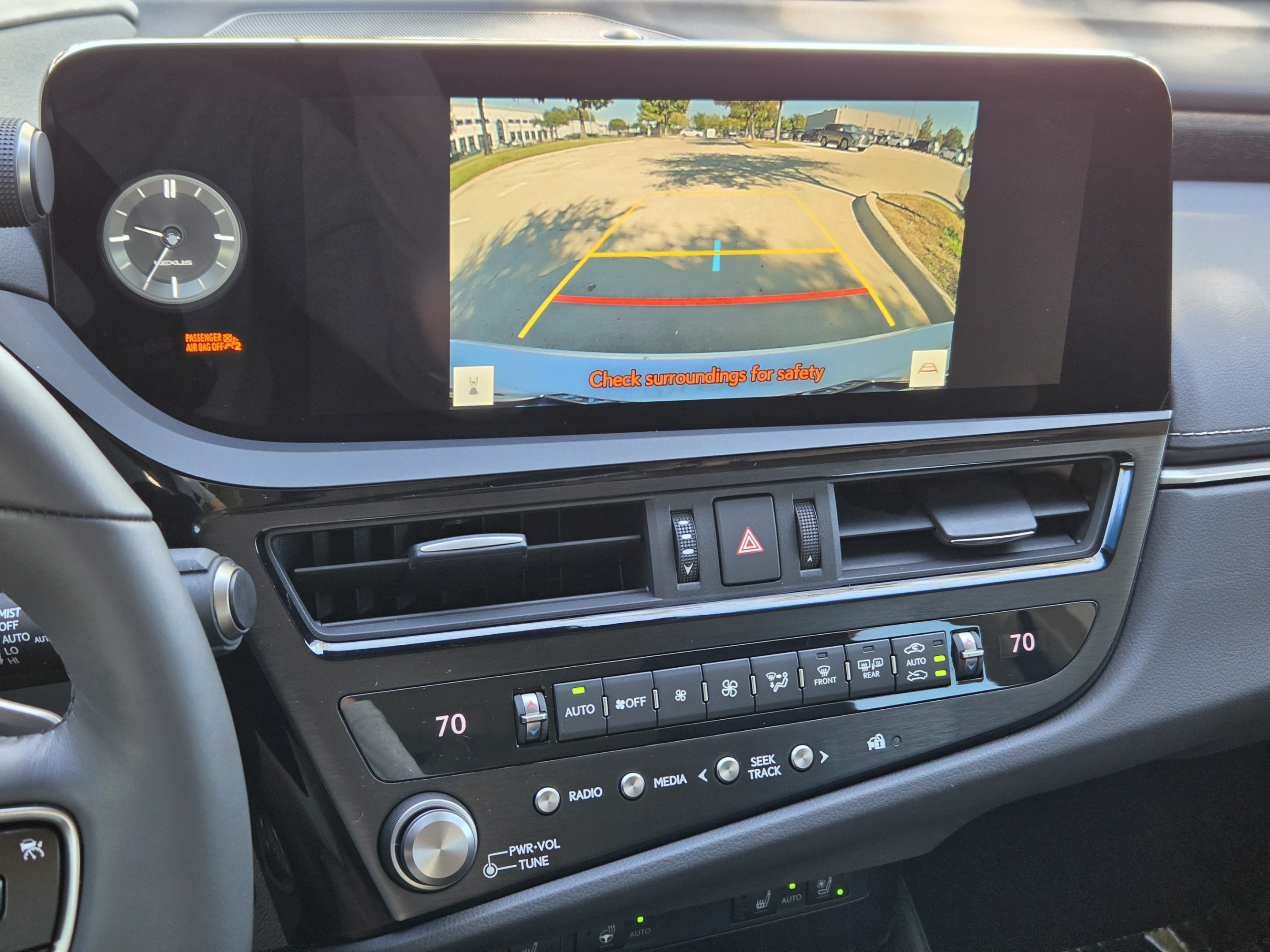 Used 2024 Lexus ES 350 w/ Premium Package FWD image 10