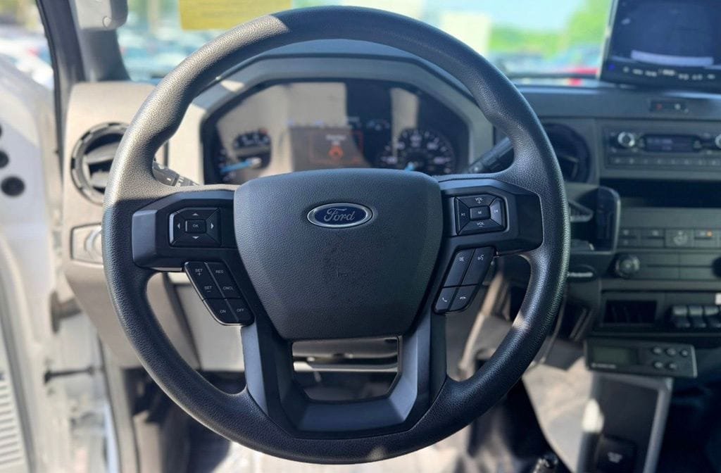 Used 2023 Ford F650 2WD Regular Cab Super Duty image 12