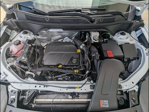 New 2026 Chevrolet Trax LT w/ Driver Confidence Package FWD image 11
