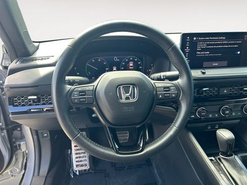 Used 2024 Honda Accord Sport image 13