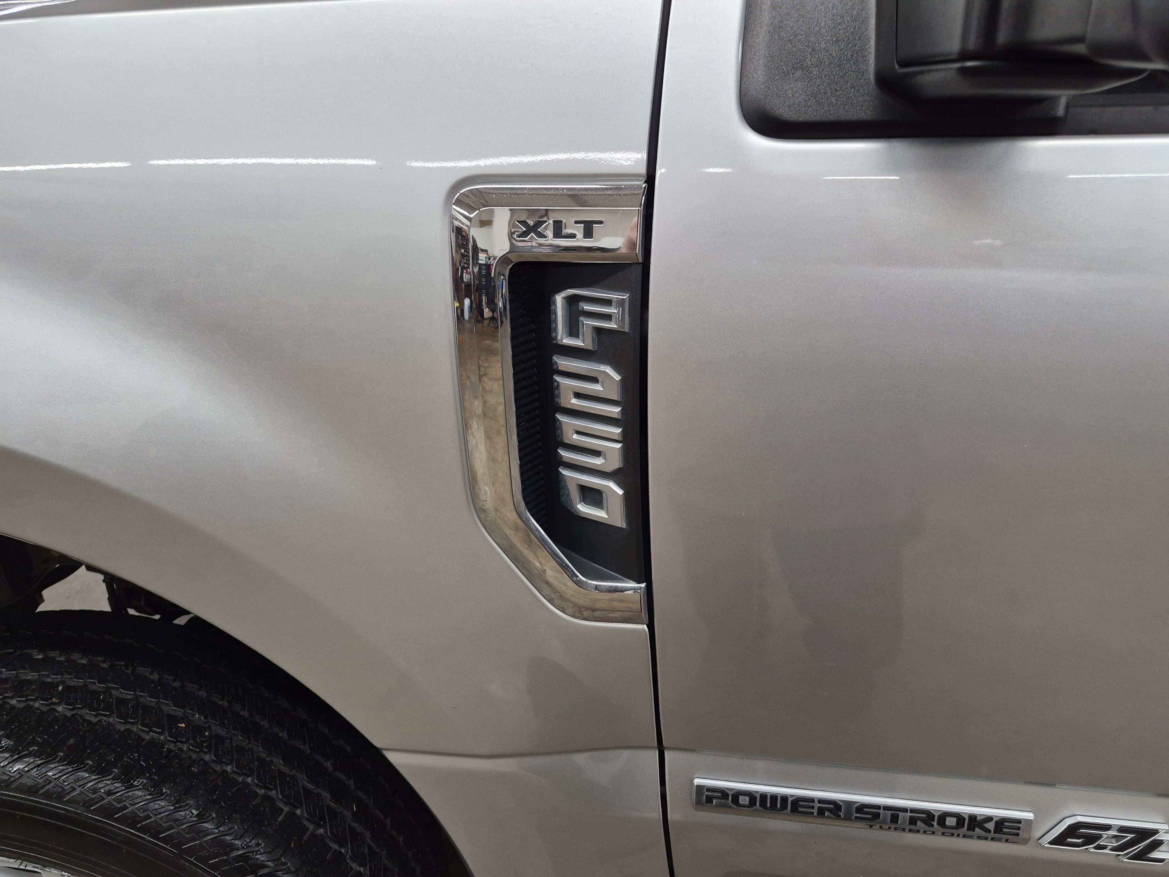 Used 2019 Ford F250 4x4 Crew Cab Super Duty image 11