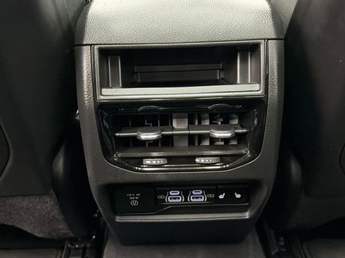 Used 2023 Jeep Grand Cherokee 30th Anniversary AWD/4WD image 34