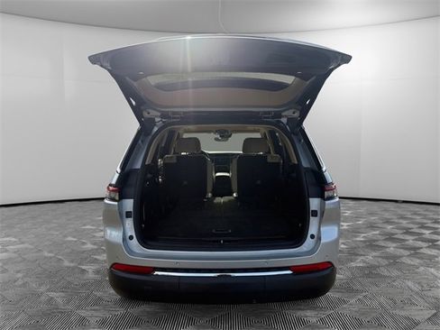 Used 2021 Jeep Grand Cherokee L Limited w/ Trailer Tow Package image 9