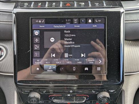 Used 2023 Jeep Grand Cherokee L Altitude image 16