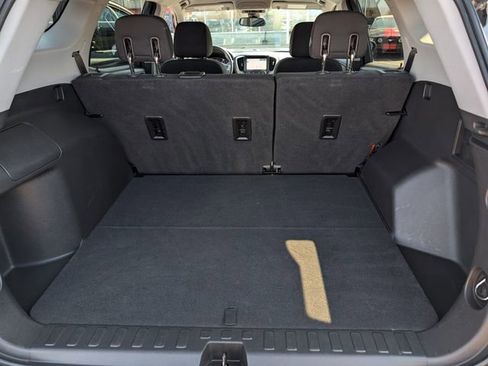 Used 2020 GMC Terrain SLE w/ Driver Convenience Package image 29