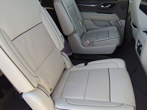Used 2021 GMC Yukon XL Denali w/ Denali Ultimate Package image 20