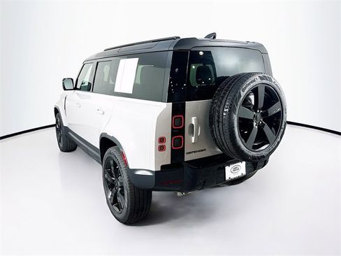 New 2026 Land Rover Defender 110 S image 7