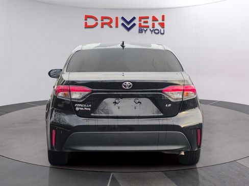 Used 2024 Toyota Corolla LE image 4