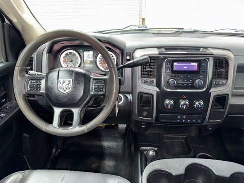 Used 2018 RAM 3500 Tradesman image 18