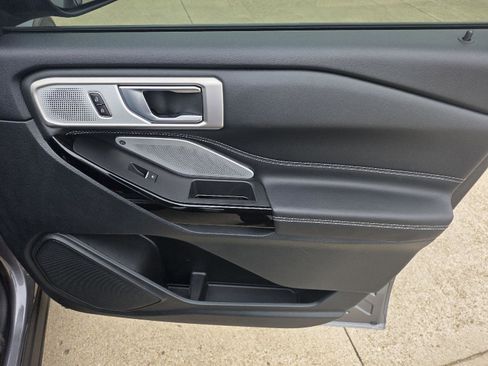 Used 2024 Ford Explorer ST w/ Equipment Group 401A image 38