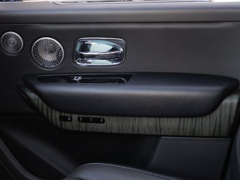 Used 2019 Rolls-Royce Cullinan image 11