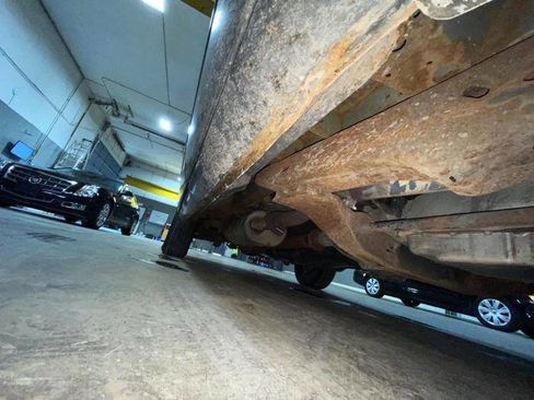 Used 1999 Chevrolet Astro AWD image 18