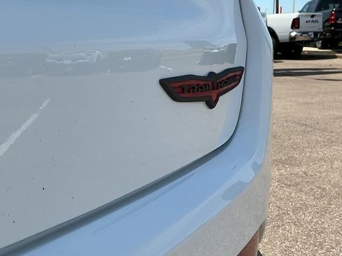 Used 2025 Jeep Compass Trailhawk AWD/4WD image 16