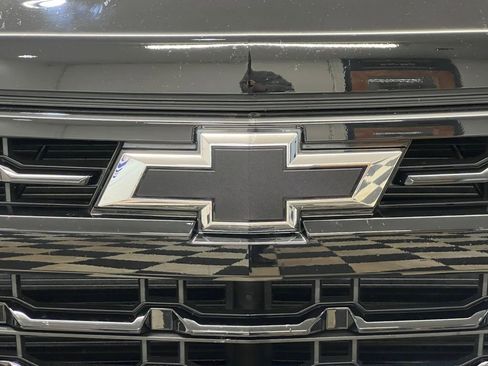 Used 2022 Chevrolet Silverado 1500 LT Trail Boss image 48