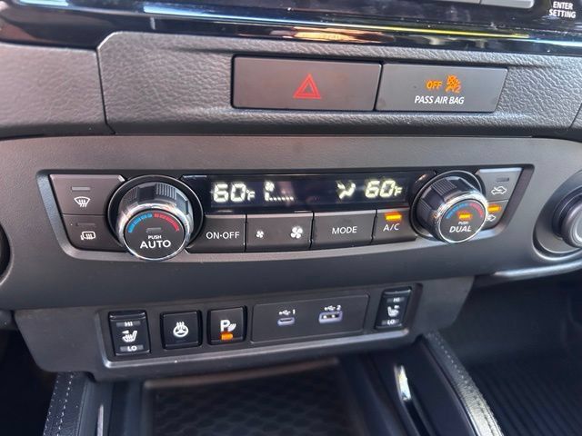 Used 2022 Nissan Frontier PRO-4X w/ Pro-4X Premium Package AWD/4WD image 29