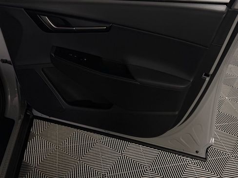 Used 2025 Kia EV6 Light w/ Light LR Technology Package image 33