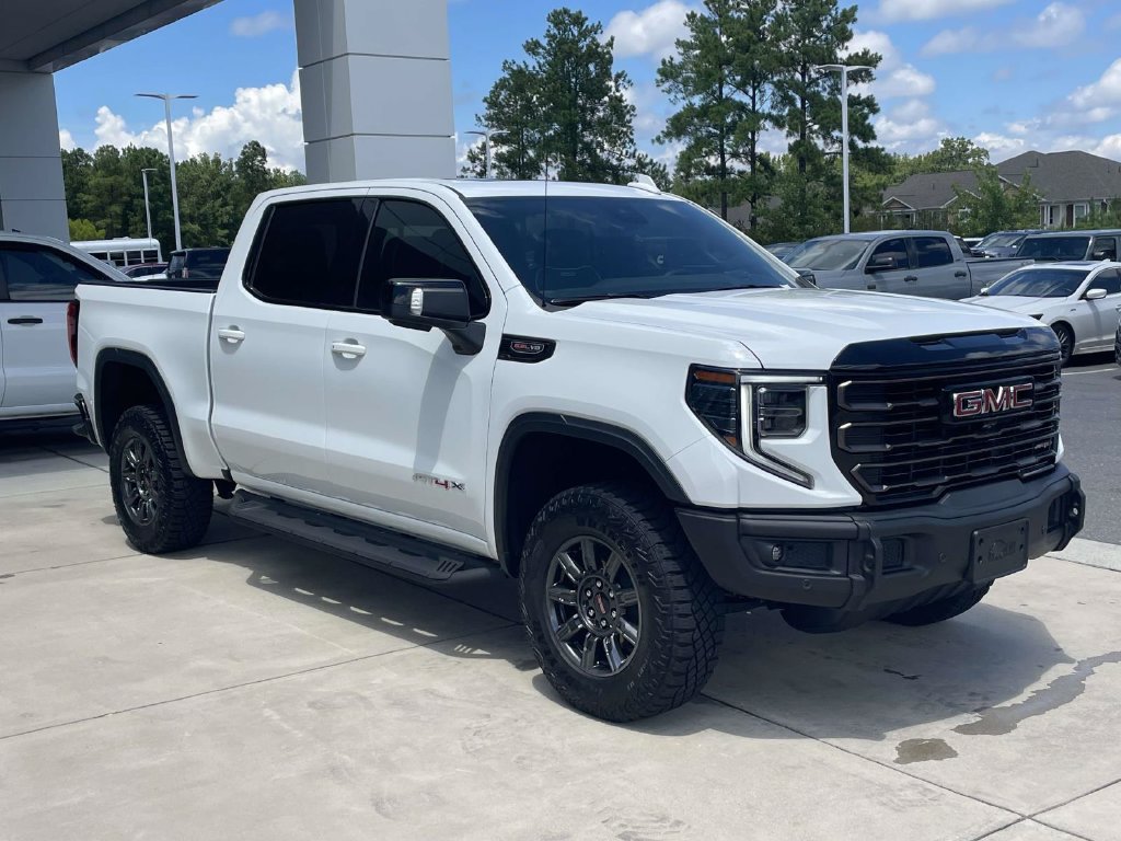 Used 2025 GMC Sierra 1500 AT4X AWD/4WD image 5