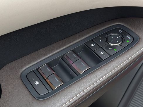 New 2026 Lexus RX 350 AWD image 32