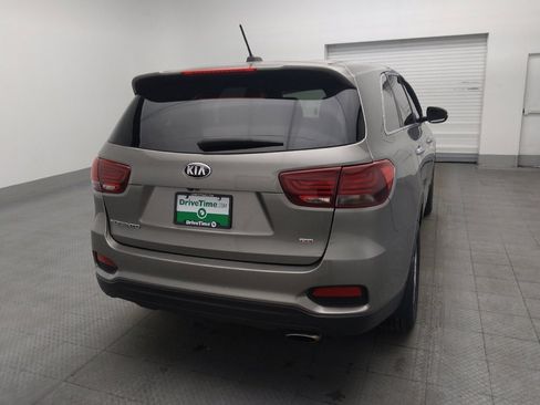 Used 2019 Kia Sorento LX image 7