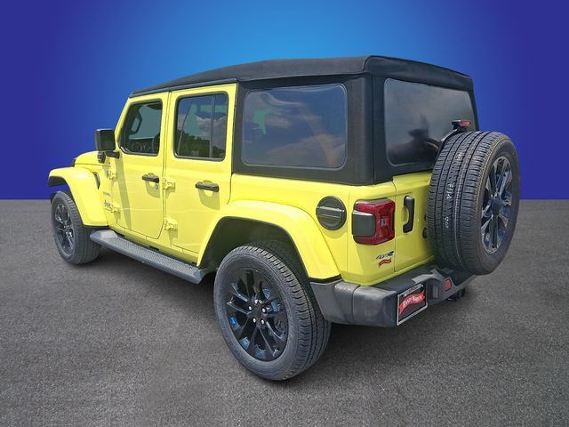 Used 2023 Jeep Wrangler Unlimited Sahara w/ Cold Weather Group AWD/4WD image 6
