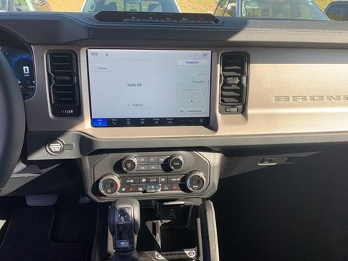 New 2026 Ford Bronco Outer Banks w/ Sasquatch Package AWD/4WD image 31