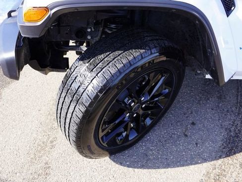 Certified 2025 Jeep Wrangler Unlimited Sahara w/ Safety Group image 14