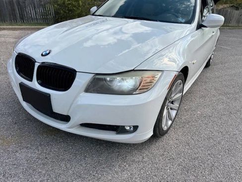 Used 2011 BMW 328i Sedan RWD image 4