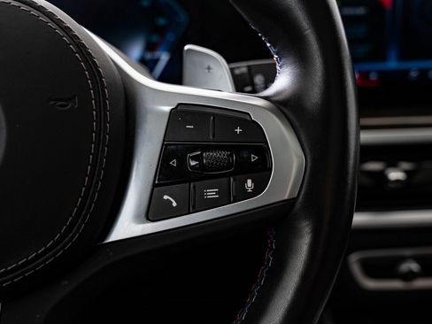 Used 2024 BMW X7 M60i w/ Executive Package image 31