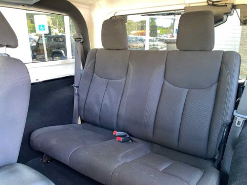 Used 2013 Jeep Wrangler Sport AWD/4WD image 9