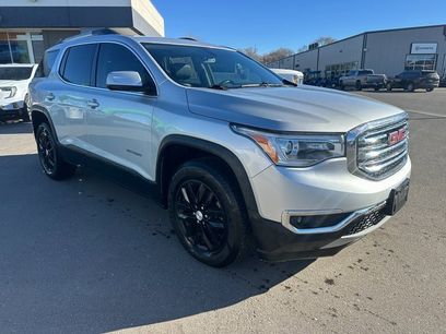Used 2017 GMC Acadia SLT