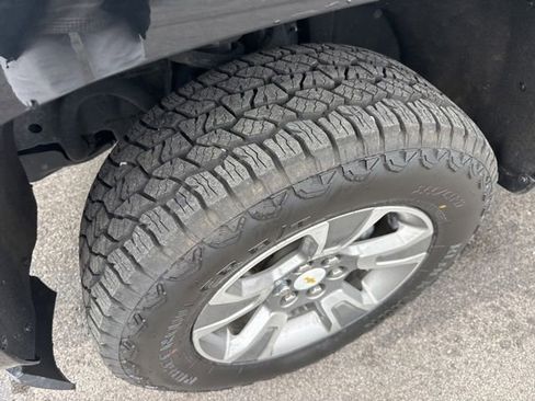 Used 2018 Chevrolet Colorado Z71 image 10