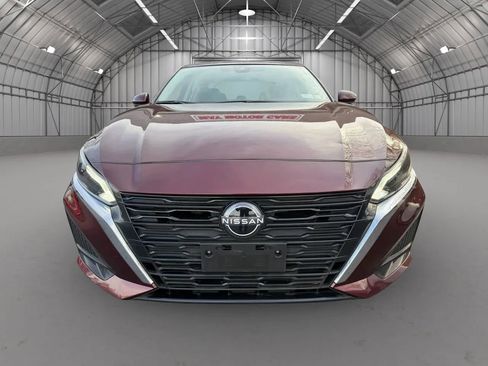 Used 2023 Nissan Altima 2.5 SV image 9