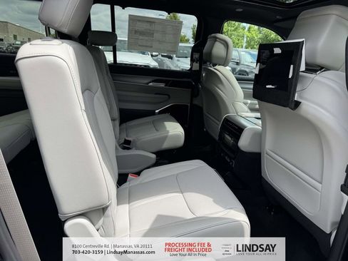 New 2026 Jeep Grand Wagoneer L Limited AWD/4WD image 14