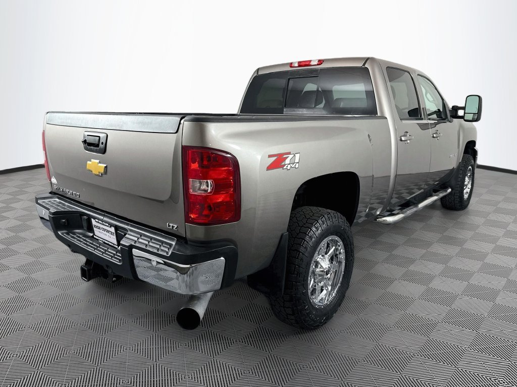 Used 2013 Chevrolet Silverado 3500 LTZ w/ LTZ Plus Package AWD/4WD image 7