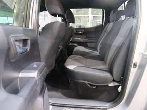 Used 2020 Toyota Tacoma TRD Sport image 20